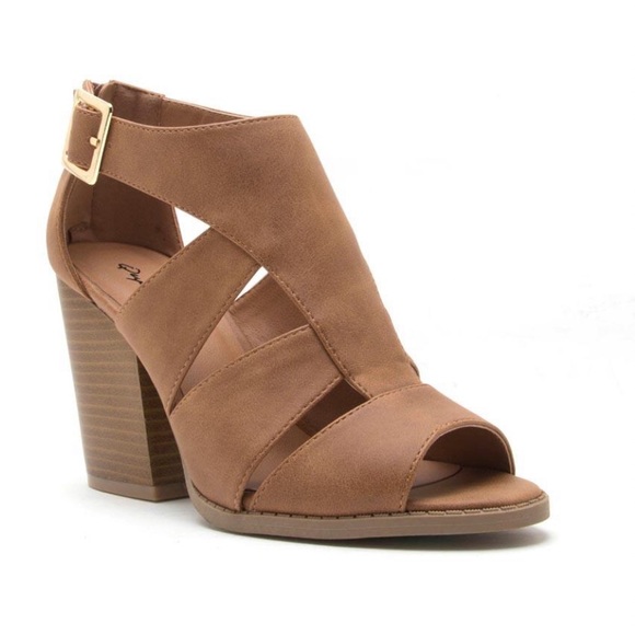 Camel Strappy Sandal - Picture 5 of 6